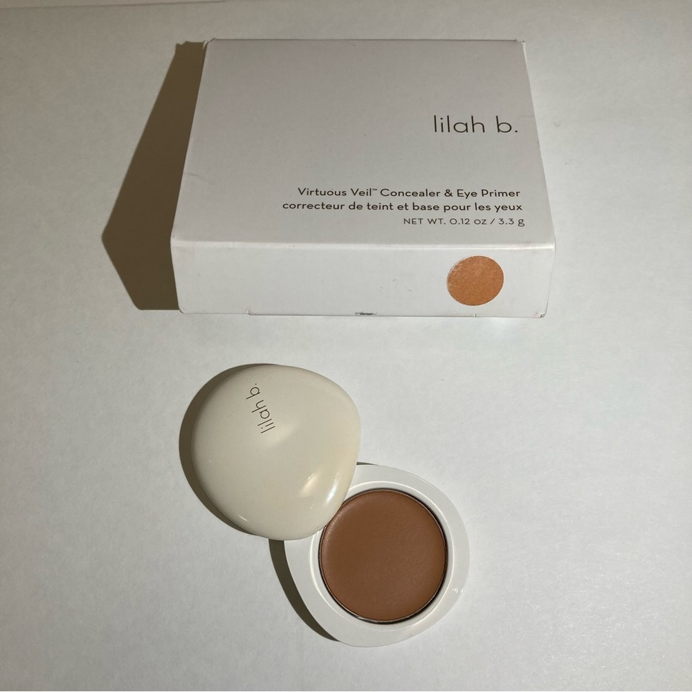 lilah b. Concealer